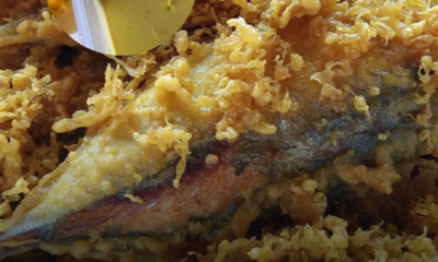 Bahan bancuhan ikan celup tepung terdiri daripada tepung beras, telur, garam, kunyit dan air sejuk.